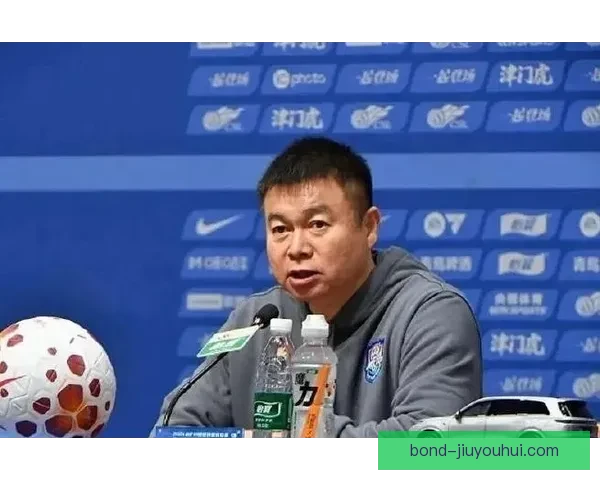 亚当阿姆斯特朗附加赛决赛绝杀一球点燃全场带队冲上英超荣耀之路